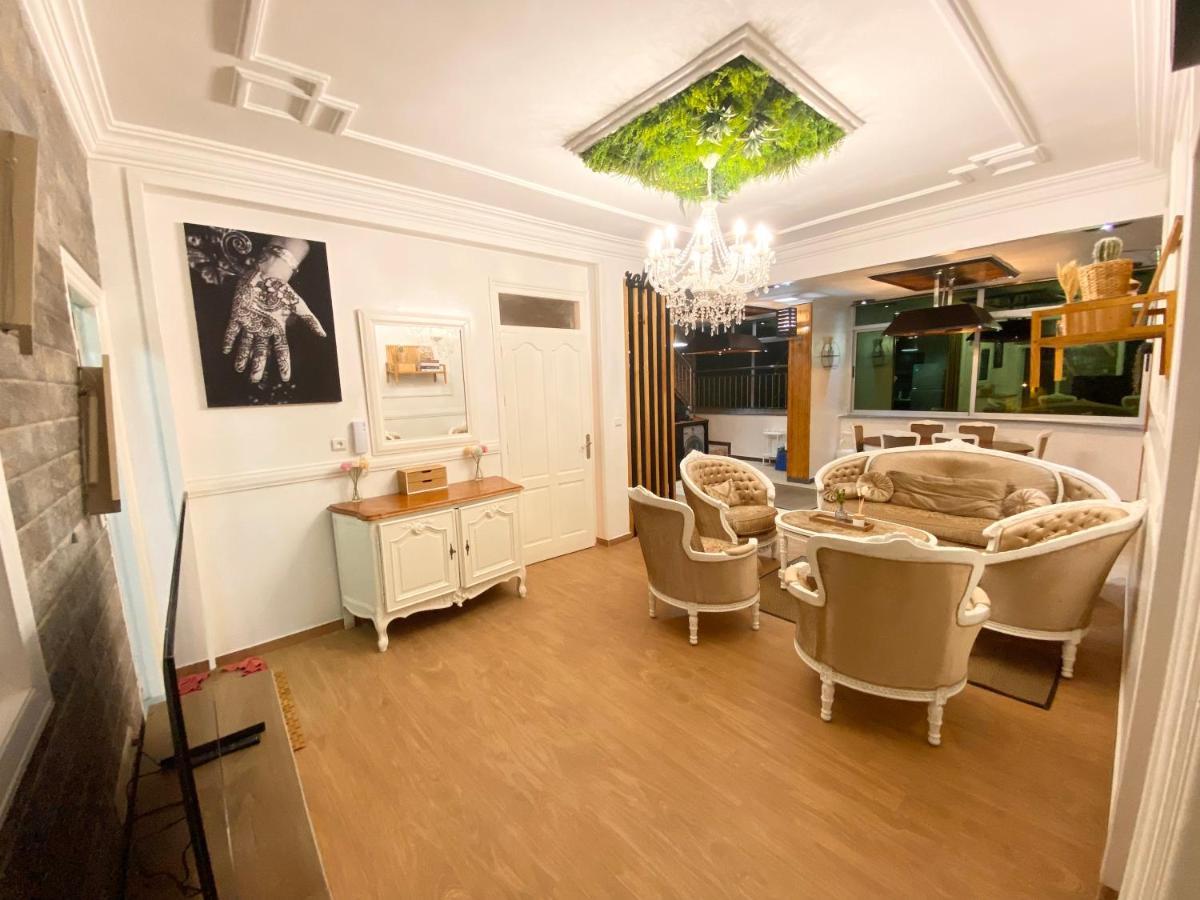Appartement Avec Terasse Jaccuzi Barbecue Netflix Vue Sur Mer Totalement Gratuit Sans Supplement Эль-Хосейма Экстерьер фото